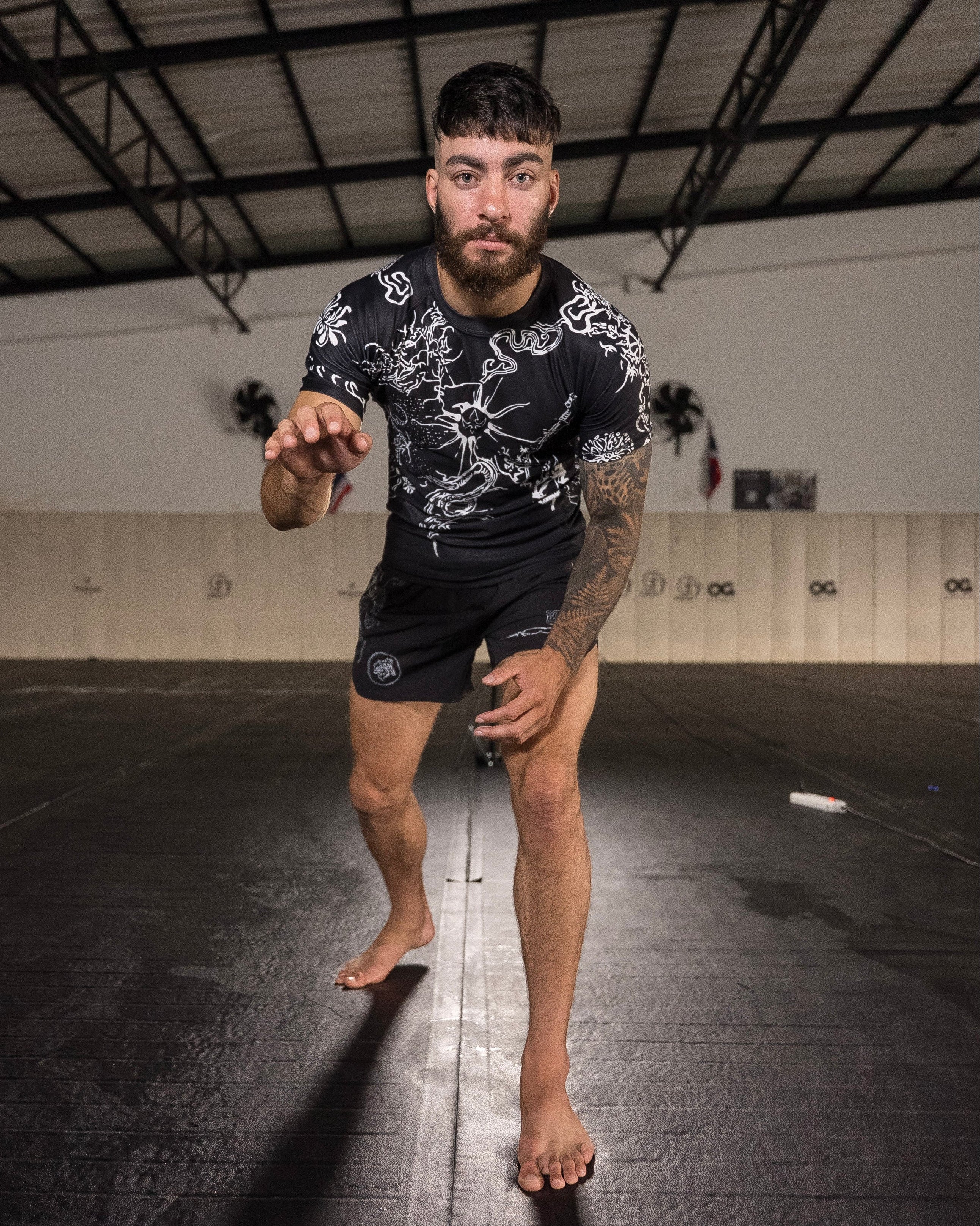 BLACK MARKED SHORTS